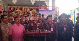 সাতক্ষীরার ভোমরা সীমান্তে পূজামন্দির পরিদর্শন করলেন বিজিবি মহাপরিচালক